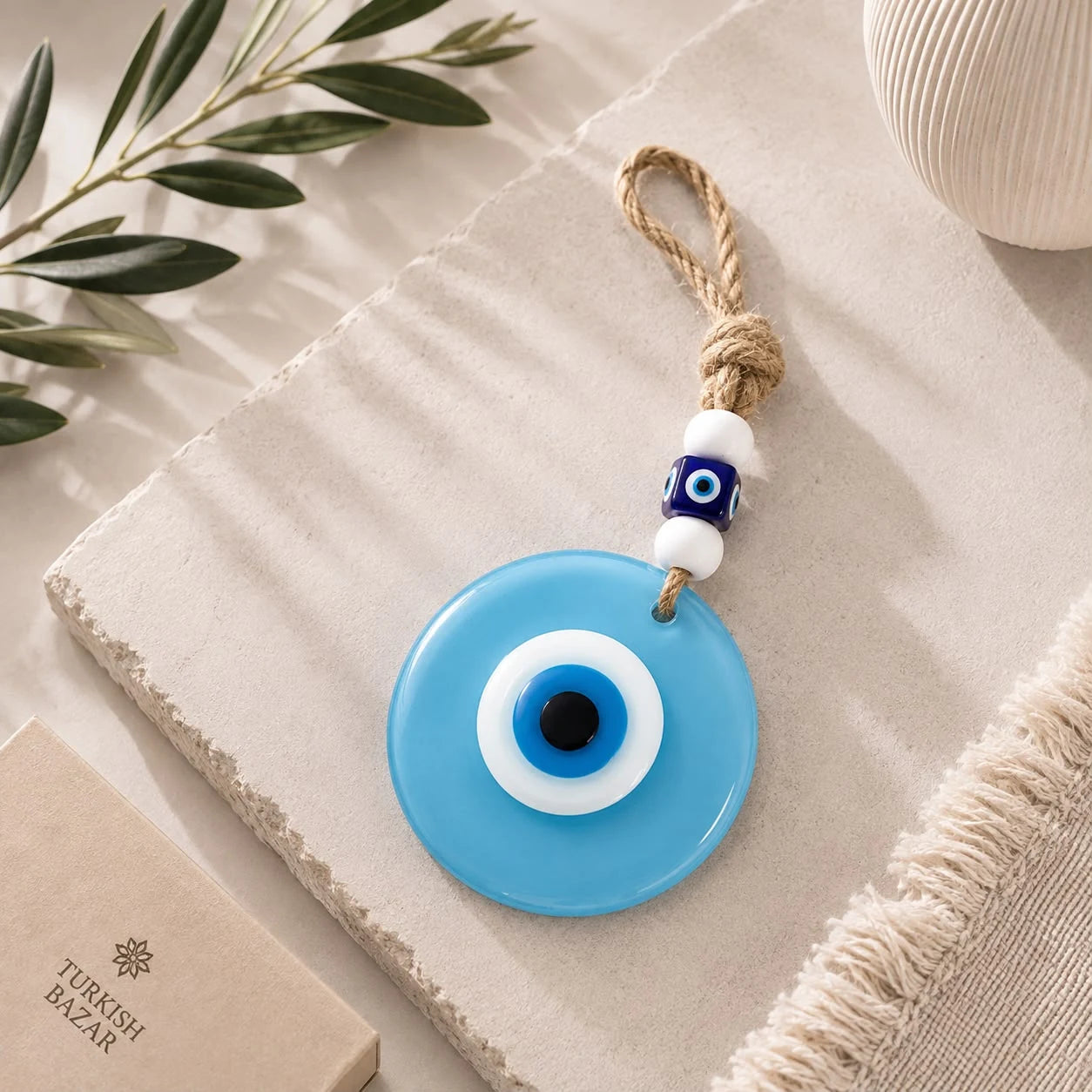 Ojo Turco Celeste T2; Ojo Turco Celeste T2 como pieza decorativa de inspiración turca, con detalles visibles en su diseño