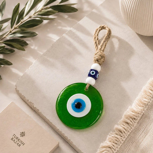Ojo Turco Verde T2; Ojo Turco Verde T2 como pieza decorativa de inspiración turca, con detalles visibles en su diseño