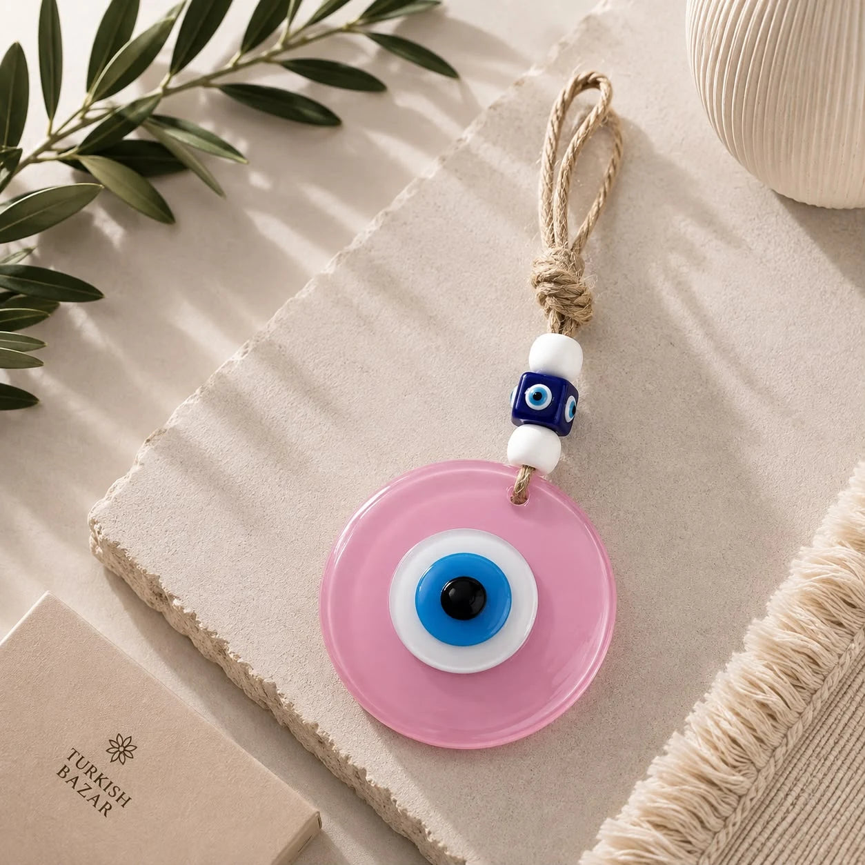 Ojo Turco Rosa T2; Ojo Turco Rosa T2 como pieza decorativa de inspiración turca, con detalles visibles en su diseño