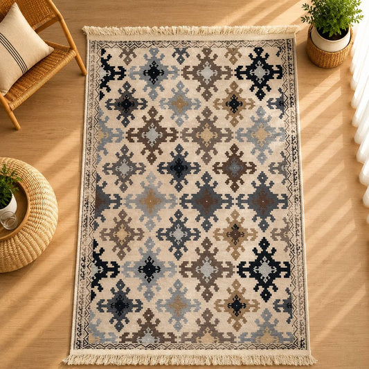 alfombra Boho con mosaico de rombos beige, azul marino y marrón