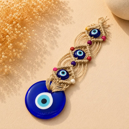 Ojo turco de macramé sisal; Ojo turco de macramé sisal como pieza decorativa de inspiración turca, con detalles visibles en su diseño